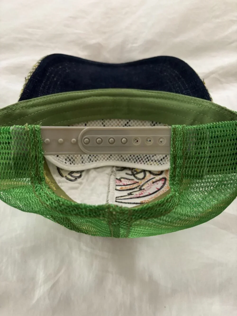 Ed Hardy Trucker Hat w/Fun Rabbit Design - Never Worn, Excellent Condition